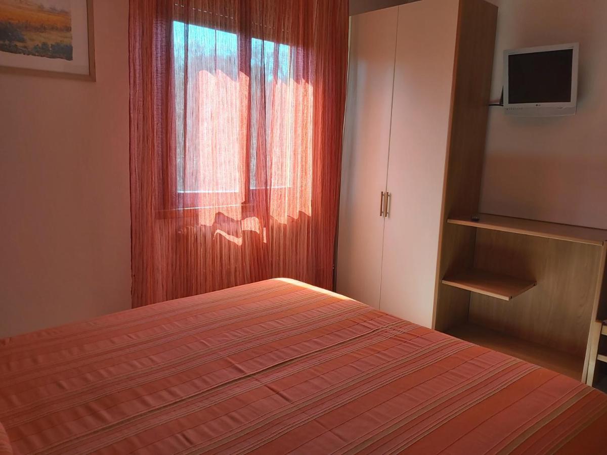 Hotel La Passeggiata デセンツァーノ・デル・ガルダ エクステリア 写真