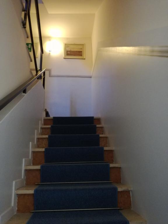 Hotel La Passeggiata デセンツァーノ・デル・ガルダ エクステリア 写真